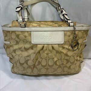 COACH signature‎ Tan/white Shoulder Bag